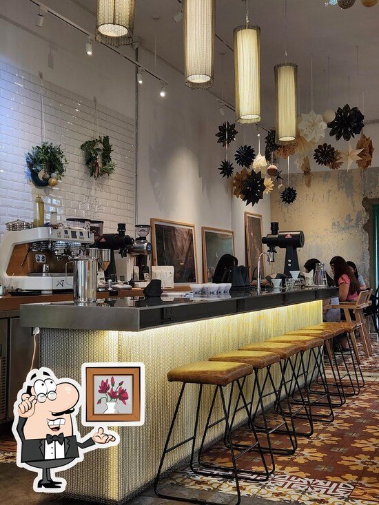 Hummingbird Cafe 胡志明市